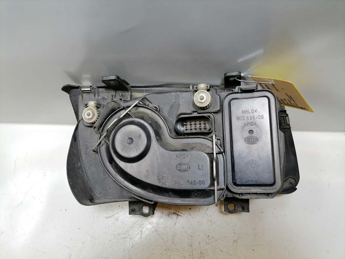 VW Bora original Scheinwerfer vorn links Halogen Bj.1998